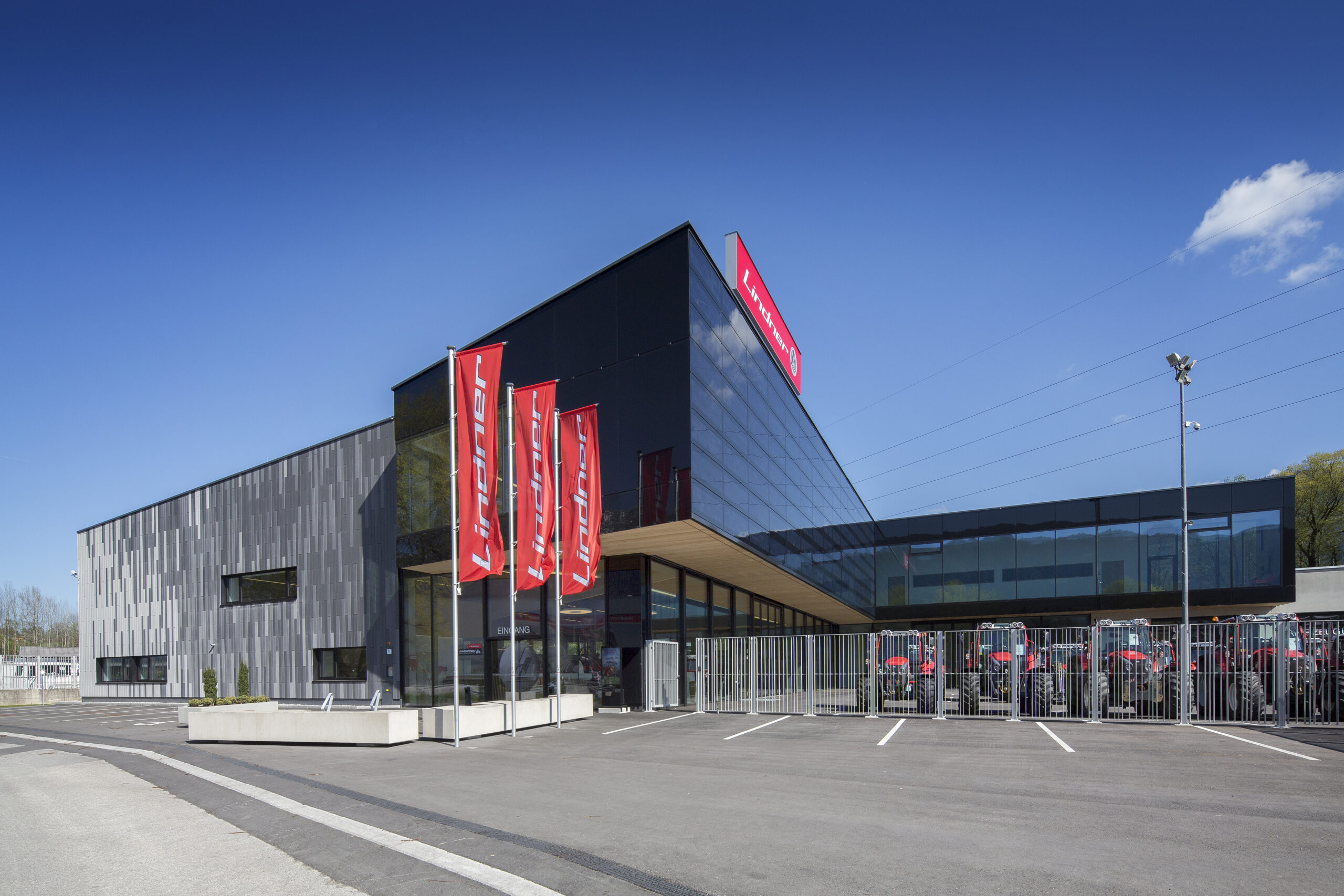 Innovationszentrum Traktorenwerk Lindner