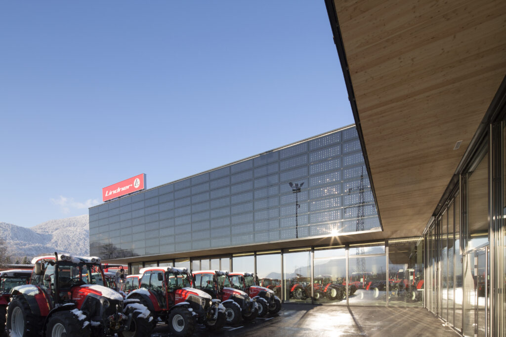 Innovationszentrum Traktorenwerk Lindner