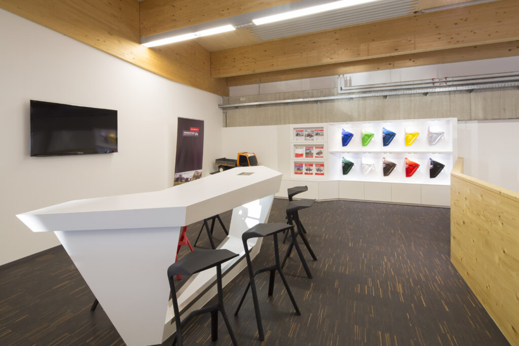 Innovationszentrum Traktorenwerk Lindner