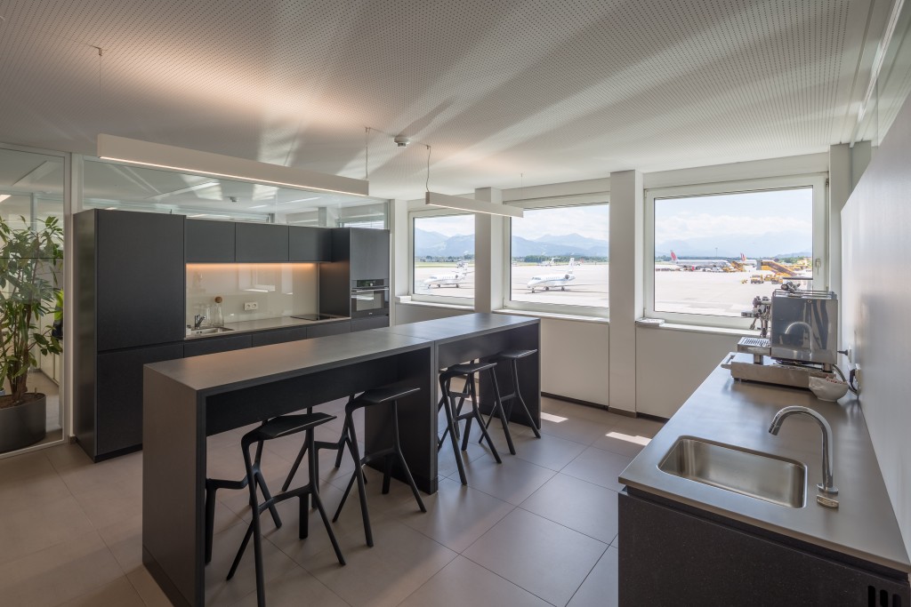 Flughafenarchitektur Salzburg — Umbau Verwaltungsgebäude