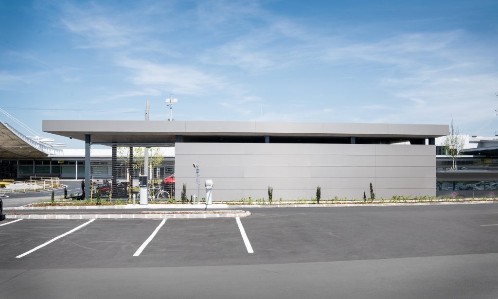 Salzburger Flughafen — Wertstoffsammelstelle inkl. Fahrradabstellplatz — Bild 3