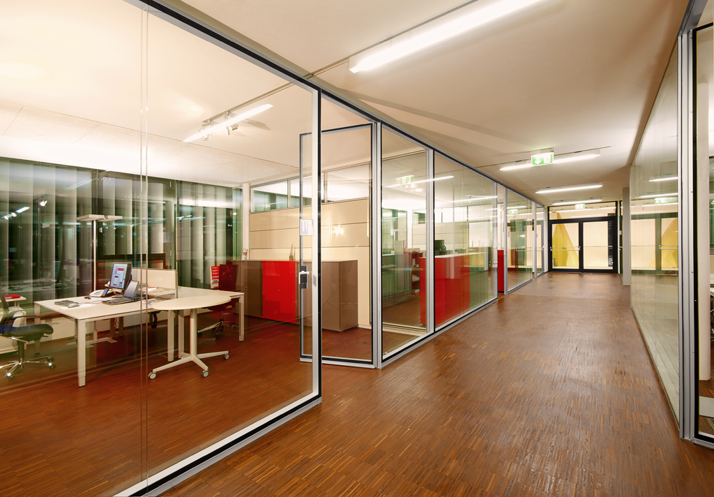 Technologiezentrum Traktorenwerk Lindner