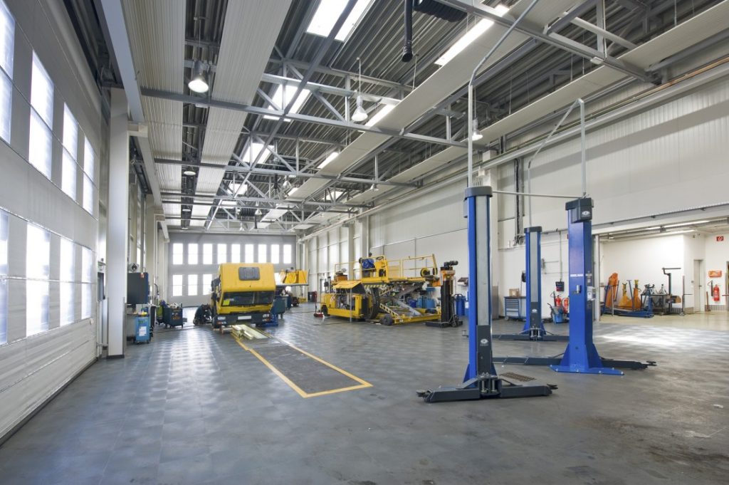 Salzburger Flughafen — Werkstatt — Bild 3