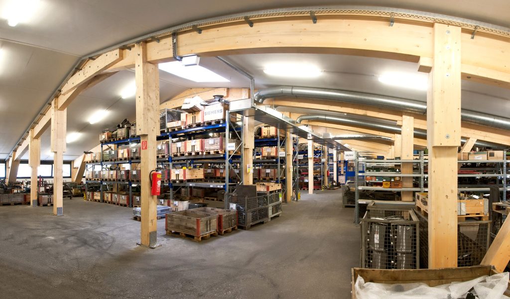 Fertigungshalle Traktorenwerk Lindner — Bild 5